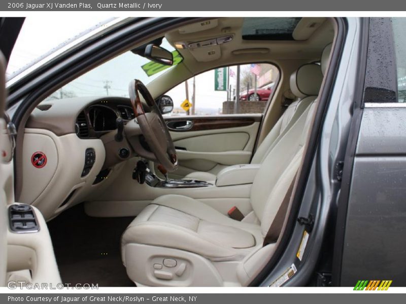 Quartz Metallic / Ivory 2006 Jaguar XJ Vanden Plas