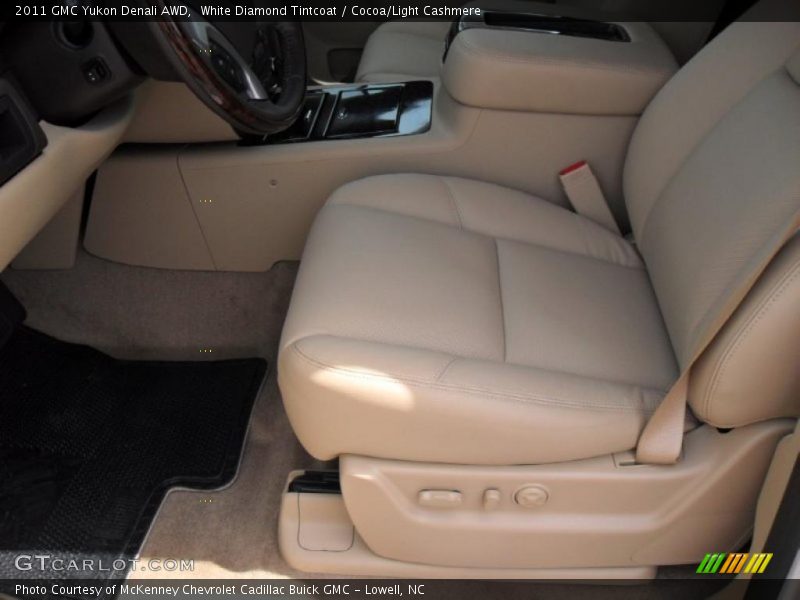 White Diamond Tintcoat / Cocoa/Light Cashmere 2011 GMC Yukon Denali AWD