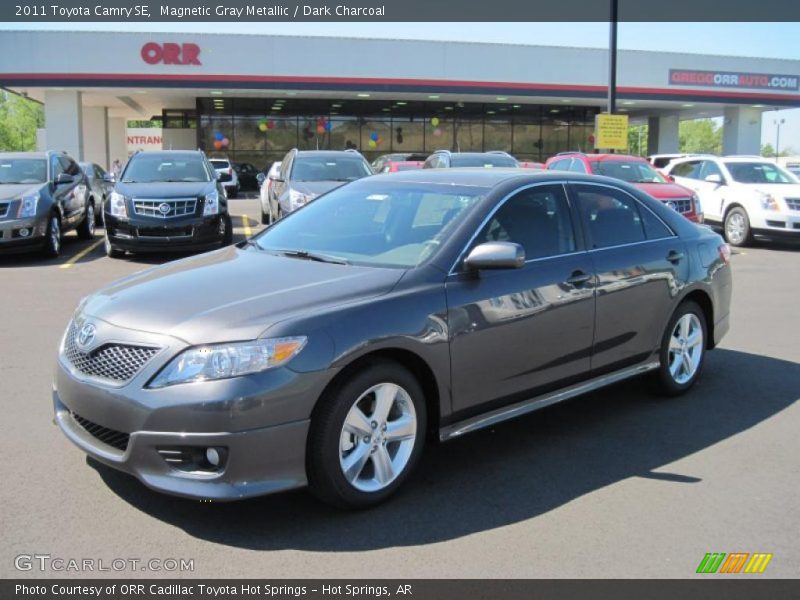 Magnetic Gray Metallic / Dark Charcoal 2011 Toyota Camry SE