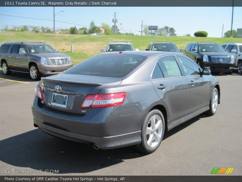Magnetic Gray Metallic / Dark Charcoal 2011 Toyota Camry SE