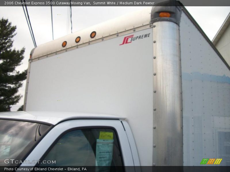 Summit White / Medium Dark Pewter 2006 Chevrolet Express 3500 Cutaway Moving Van