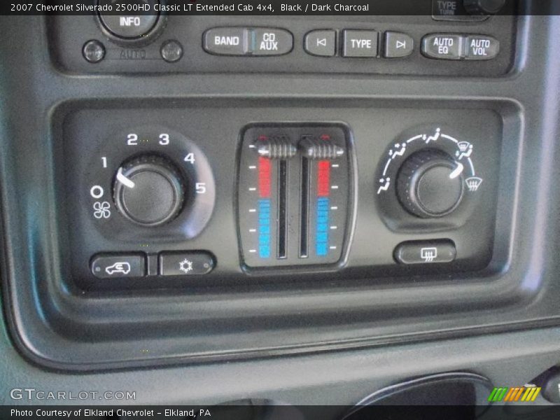Controls of 2007 Silverado 2500HD Classic LT Extended Cab 4x4