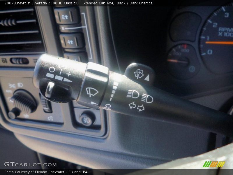 Controls of 2007 Silverado 2500HD Classic LT Extended Cab 4x4