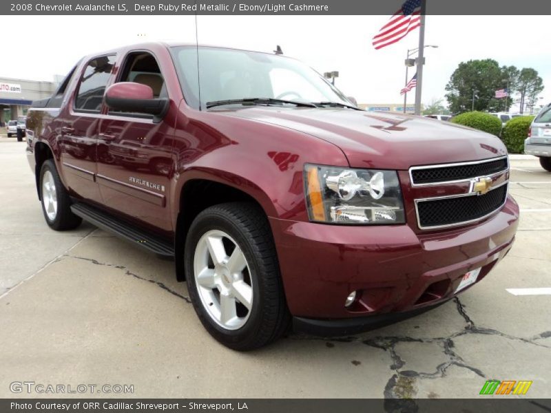 Front 3/4 View of 2008 Avalanche LS