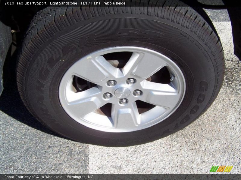 Light Sandstone Pearl / Pastel Pebble Beige 2010 Jeep Liberty Sport