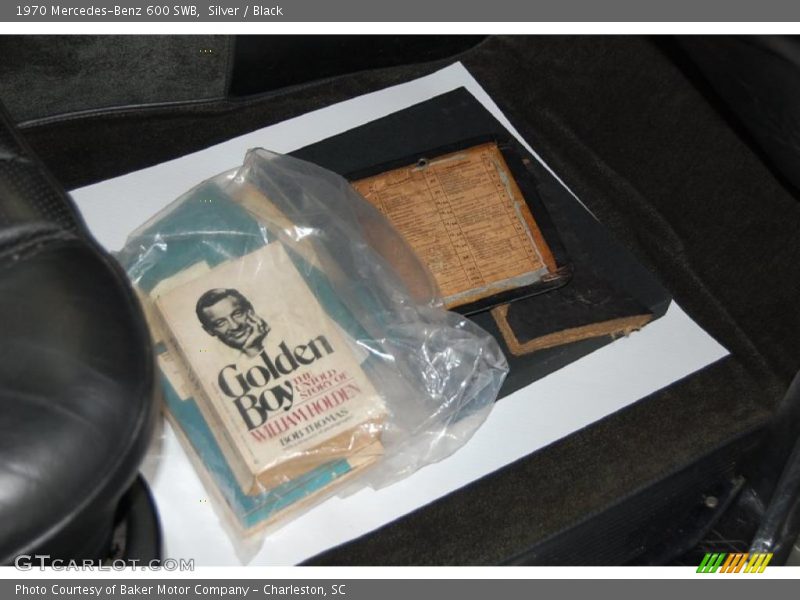Silver / Black 1970 Mercedes-Benz 600 SWB