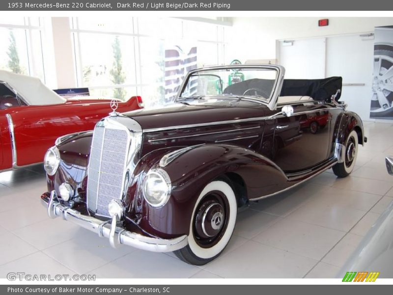 Front 3/4 View of 1953 220 Cabriolet