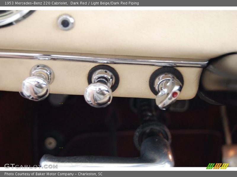 Controls of 1953 220 Cabriolet