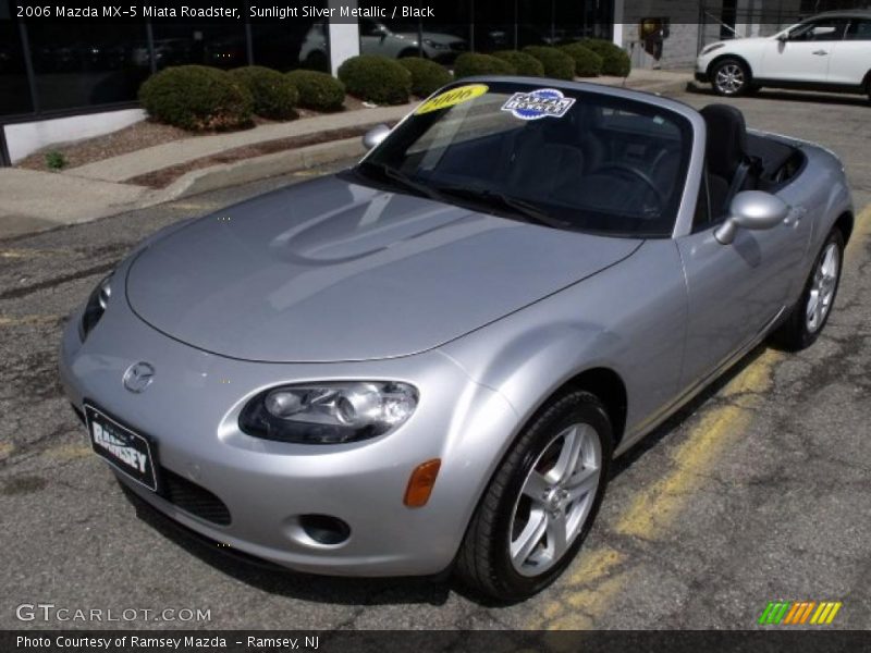 Front 3/4 View of 2006 MX-5 Miata Roadster