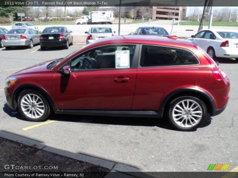 Passion Red / Off Black/Blonde T-Tec 2011 Volvo C30 T5