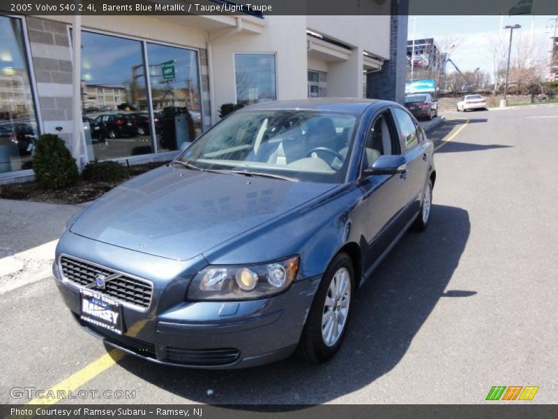 Barents Blue Metallic / Taupe/Light Taupe 2005 Volvo S40 2.4i