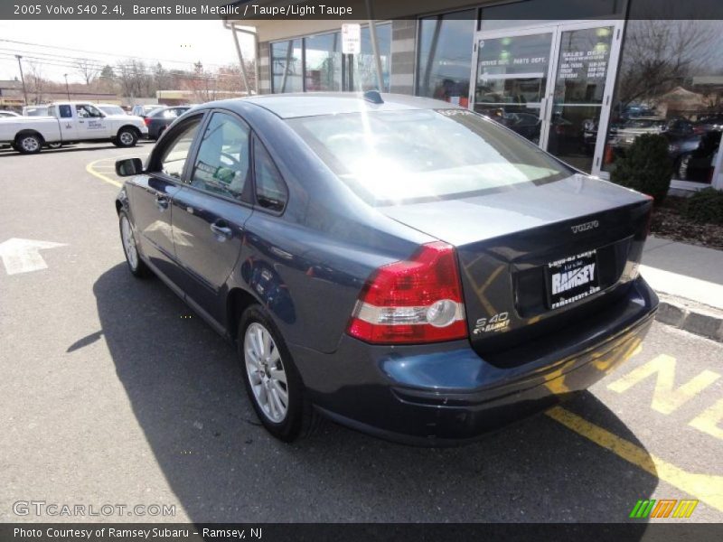 Barents Blue Metallic / Taupe/Light Taupe 2005 Volvo S40 2.4i