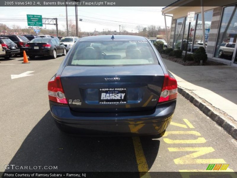 Barents Blue Metallic / Taupe/Light Taupe 2005 Volvo S40 2.4i