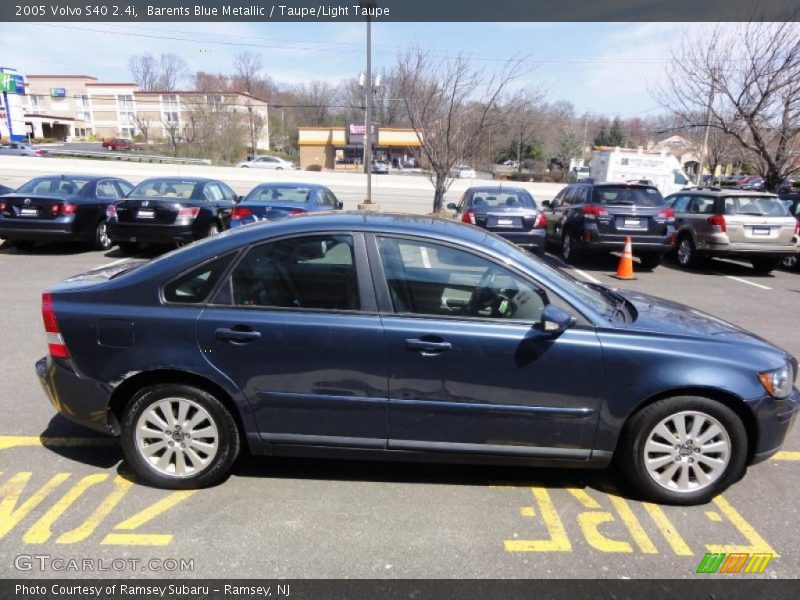 Barents Blue Metallic / Taupe/Light Taupe 2005 Volvo S40 2.4i