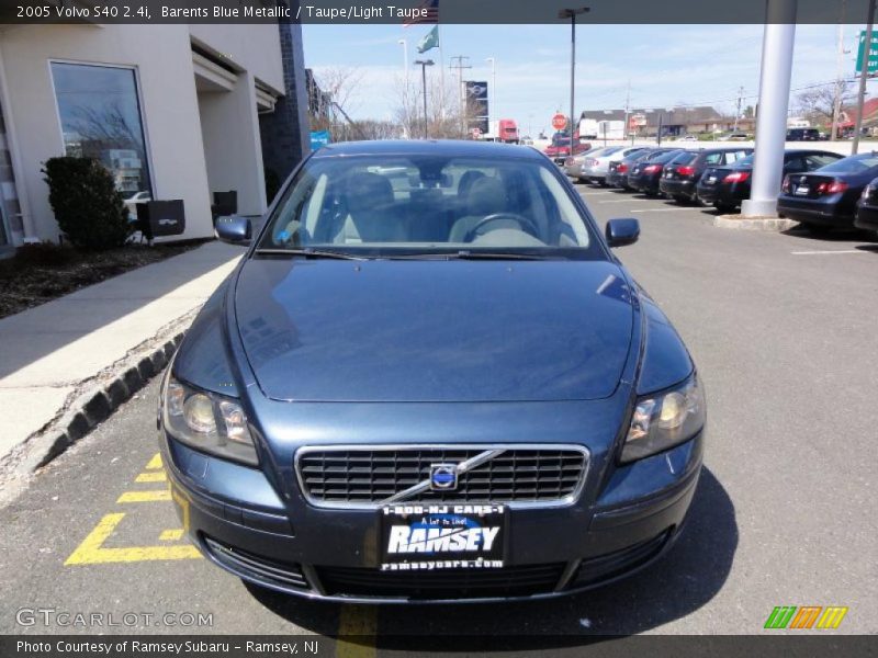 Barents Blue Metallic / Taupe/Light Taupe 2005 Volvo S40 2.4i
