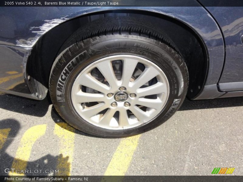 Barents Blue Metallic / Taupe/Light Taupe 2005 Volvo S40 2.4i