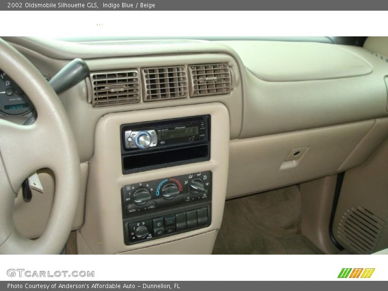 Indigo Blue / Beige 2002 Oldsmobile Silhouette GLS