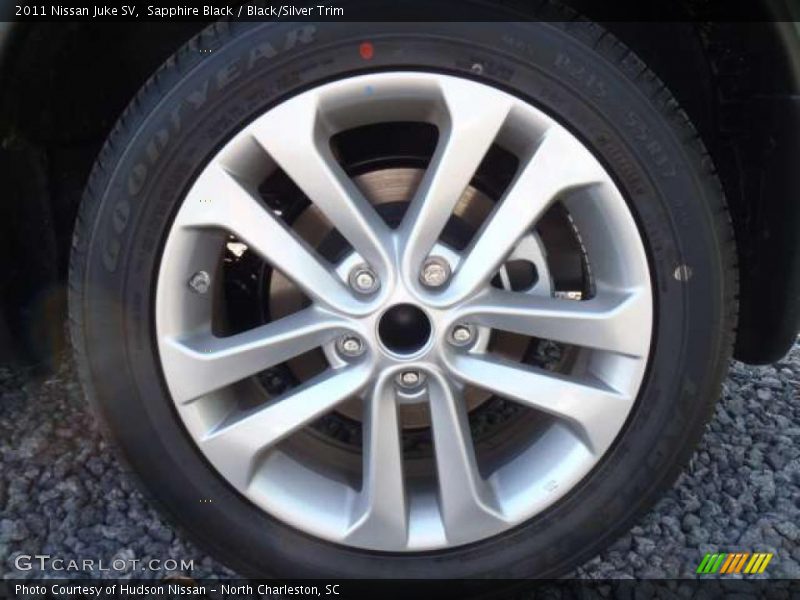 Sapphire Black / Black/Silver Trim 2011 Nissan Juke SV