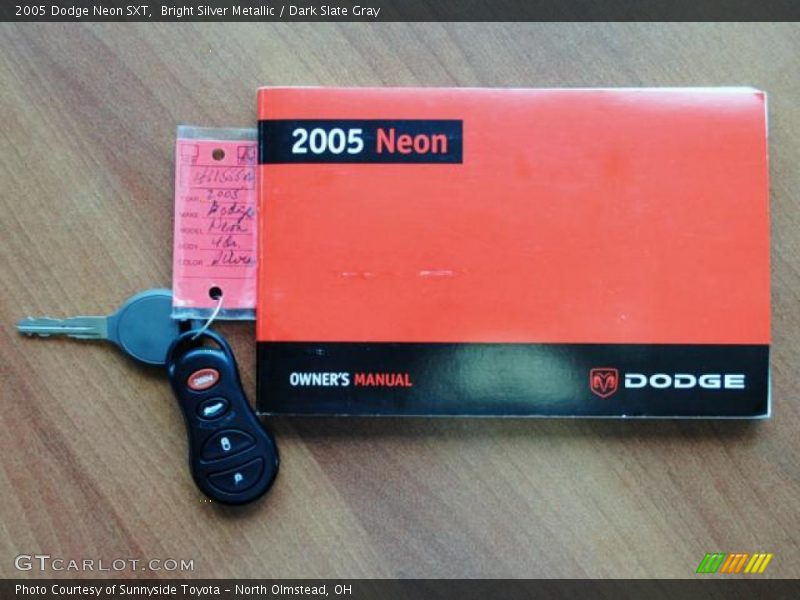 Bright Silver Metallic / Dark Slate Gray 2005 Dodge Neon SXT