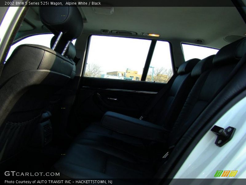 Alpine White / Black 2002 BMW 5 Series 525i Wagon