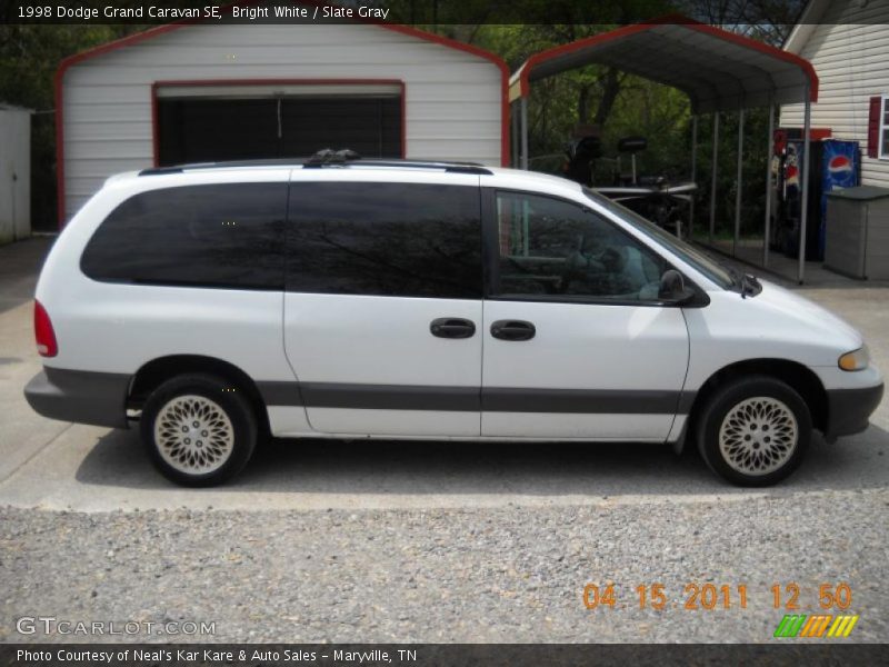 Bright White / Slate Gray 1998 Dodge Grand Caravan SE