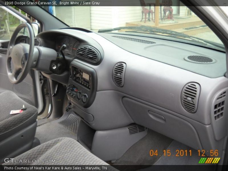 Bright White / Slate Gray 1998 Dodge Grand Caravan SE