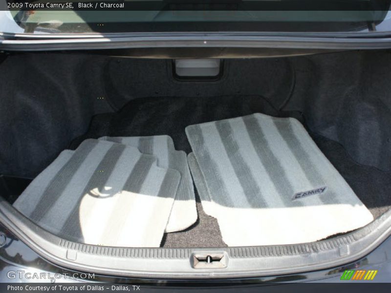 Black / Charcoal 2009 Toyota Camry SE