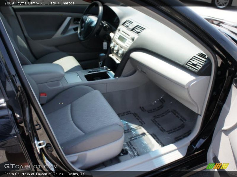 Black / Charcoal 2009 Toyota Camry SE