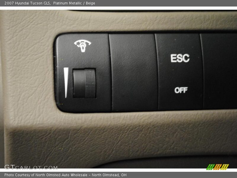 Platinum Metallic / Beige 2007 Hyundai Tucson GLS