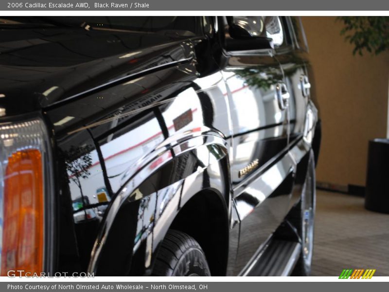 Black Raven / Shale 2006 Cadillac Escalade AWD