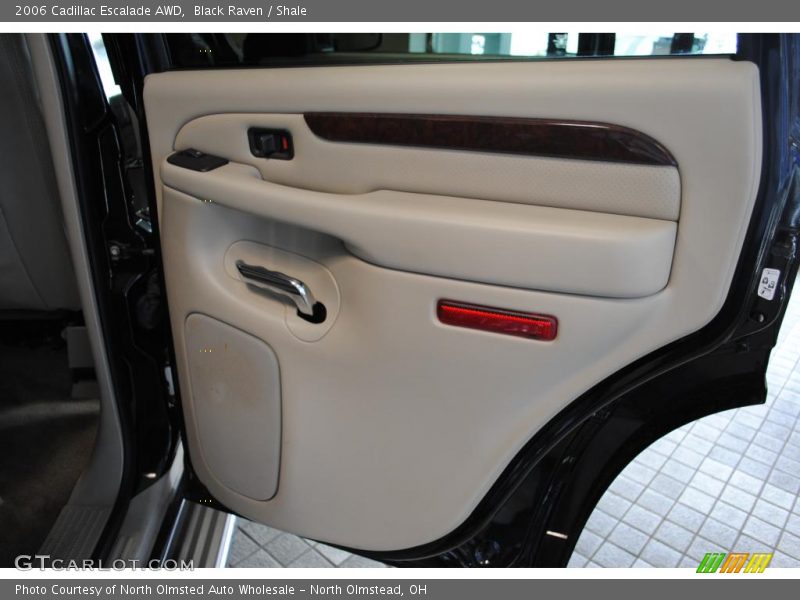 Black Raven / Shale 2006 Cadillac Escalade AWD