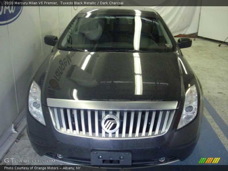 Tuxedo Black Metallic / Dark Charcoal 2010 Mercury Milan V6 Premier