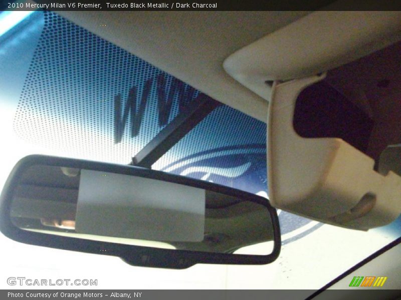 Tuxedo Black Metallic / Dark Charcoal 2010 Mercury Milan V6 Premier