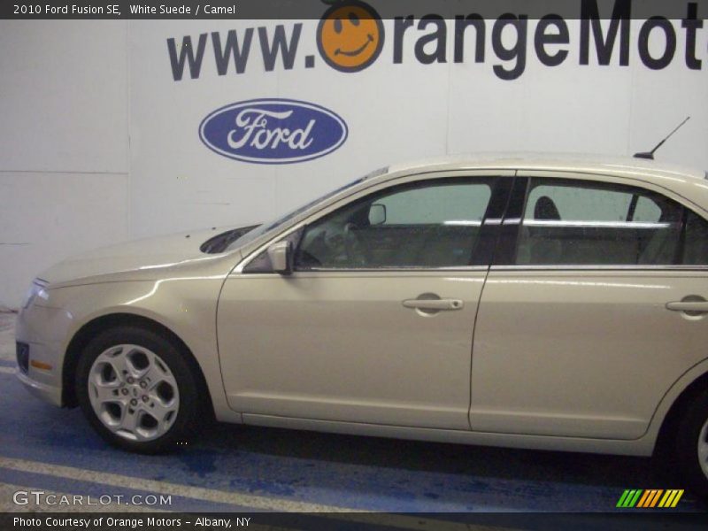 White Suede / Camel 2010 Ford Fusion SE