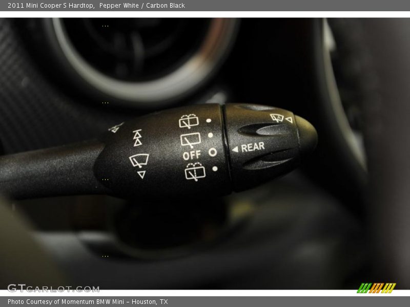 Pepper White / Carbon Black 2011 Mini Cooper S Hardtop