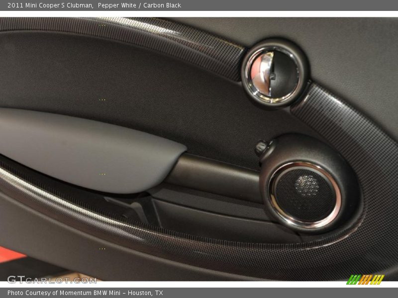 Pepper White / Carbon Black 2011 Mini Cooper S Clubman