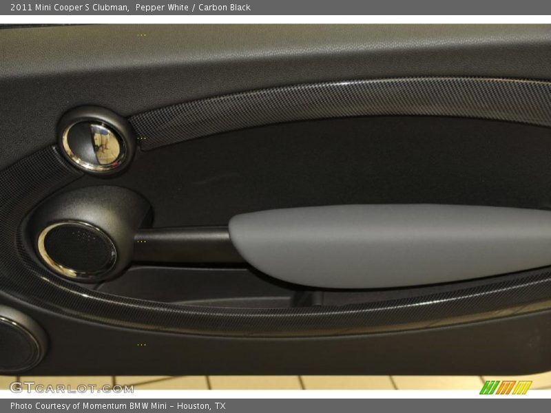 Pepper White / Carbon Black 2011 Mini Cooper S Clubman