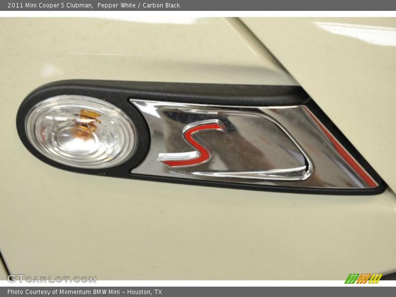 Pepper White / Carbon Black 2011 Mini Cooper S Clubman