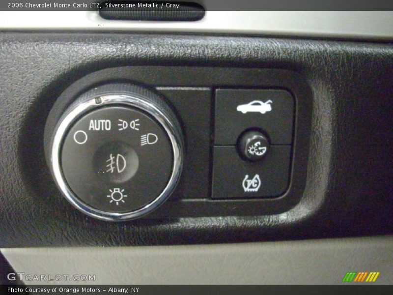 Silverstone Metallic / Gray 2006 Chevrolet Monte Carlo LTZ