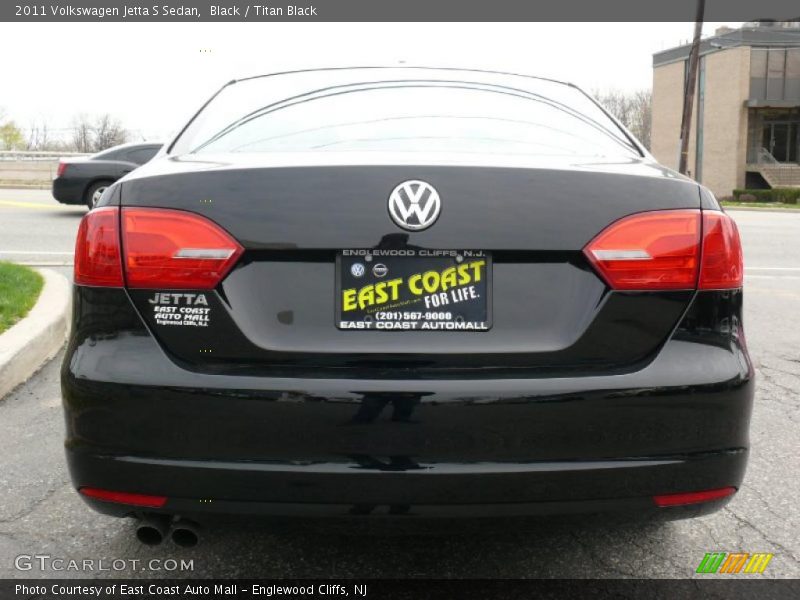 Black / Titan Black 2011 Volkswagen Jetta S Sedan