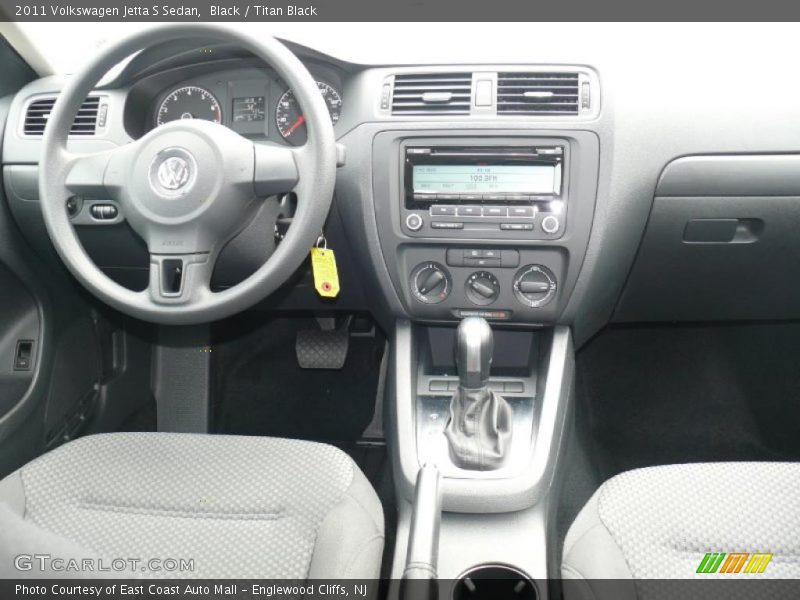 Black / Titan Black 2011 Volkswagen Jetta S Sedan