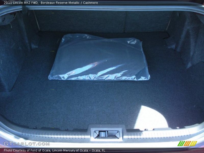 Bordeaux Reserve Metallic / Cashmere 2011 Lincoln MKZ FWD