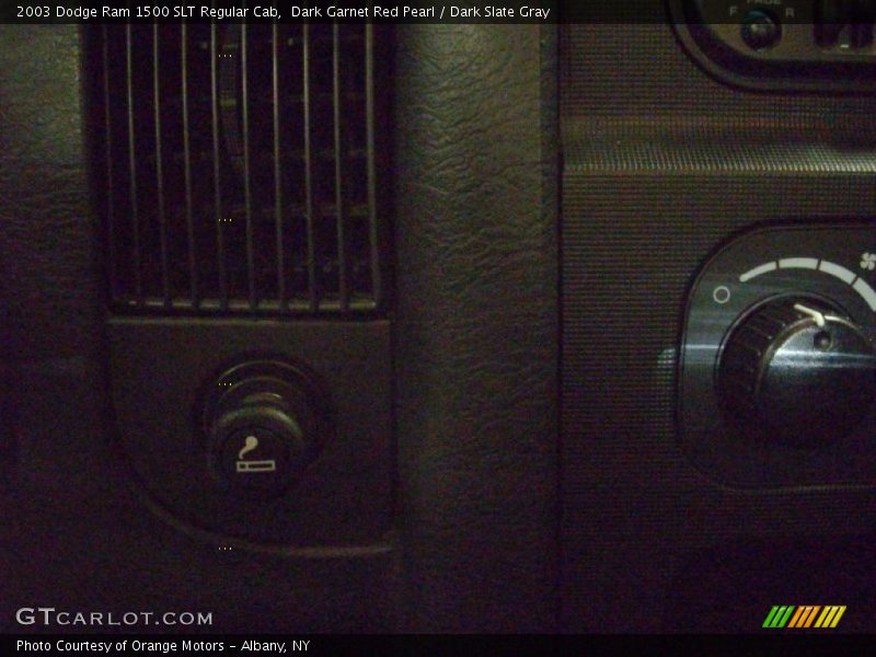 Dark Garnet Red Pearl / Dark Slate Gray 2003 Dodge Ram 1500 SLT Regular Cab