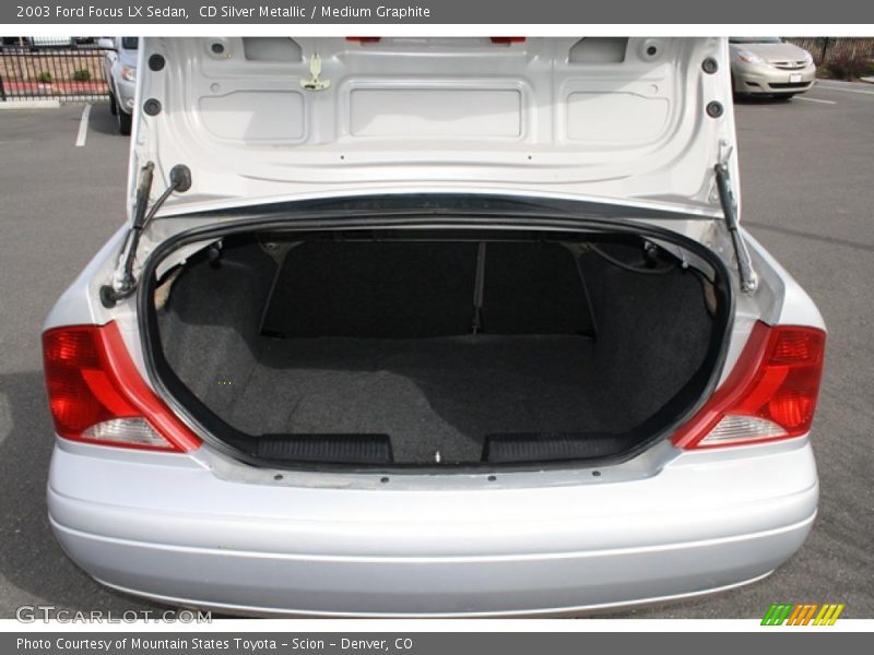  2003 Focus LX Sedan Trunk