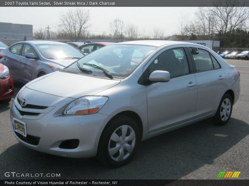 Silver Streak Mica / Dark Charcoal 2007 Toyota Yaris Sedan