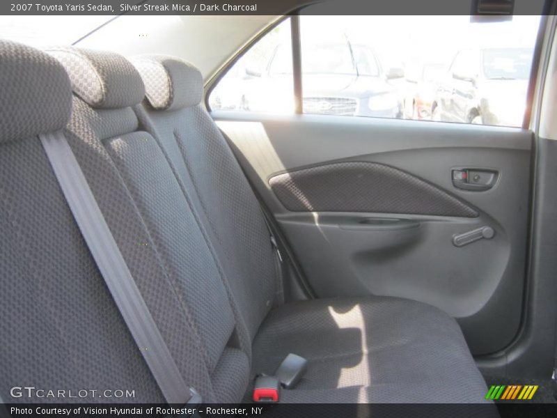 Silver Streak Mica / Dark Charcoal 2007 Toyota Yaris Sedan
