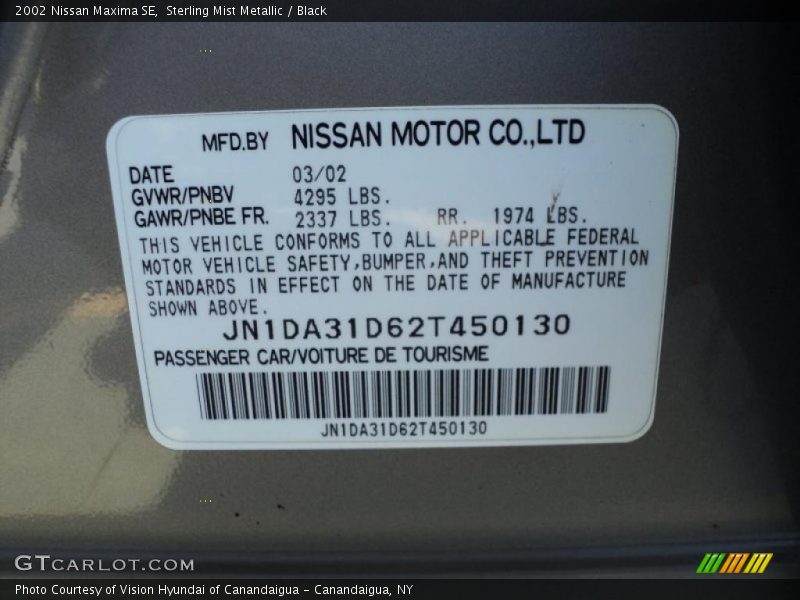 Sterling Mist Metallic / Black 2002 Nissan Maxima SE