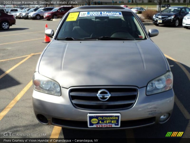 Sterling Mist Metallic / Black 2002 Nissan Maxima SE