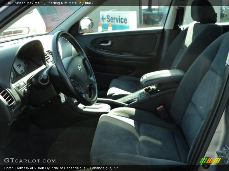 Sterling Mist Metallic / Black 2002 Nissan Maxima SE