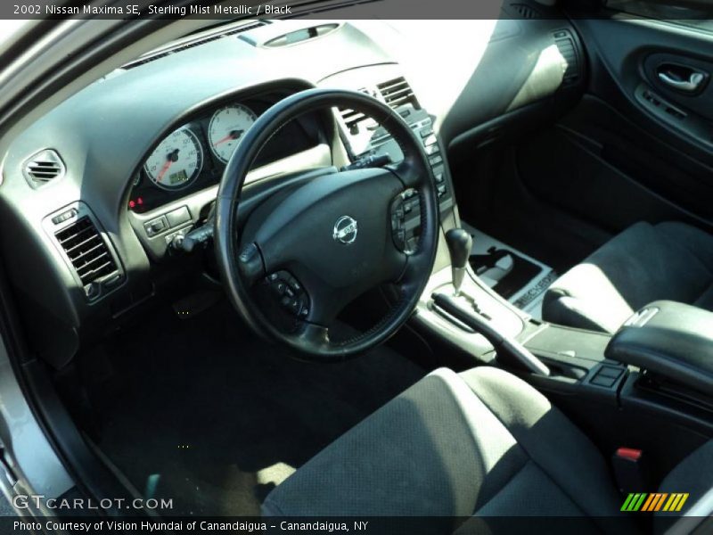 Sterling Mist Metallic / Black 2002 Nissan Maxima SE